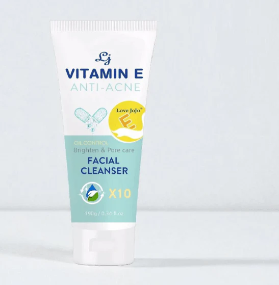 Love JoJo Vitamin E Anti-Acne Oil Control Facial Cleanser - Image 2